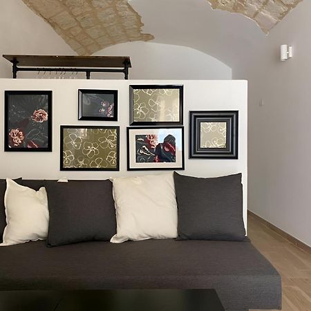 Bari Landlord 31- Old Town Apartment エクステリア 写真