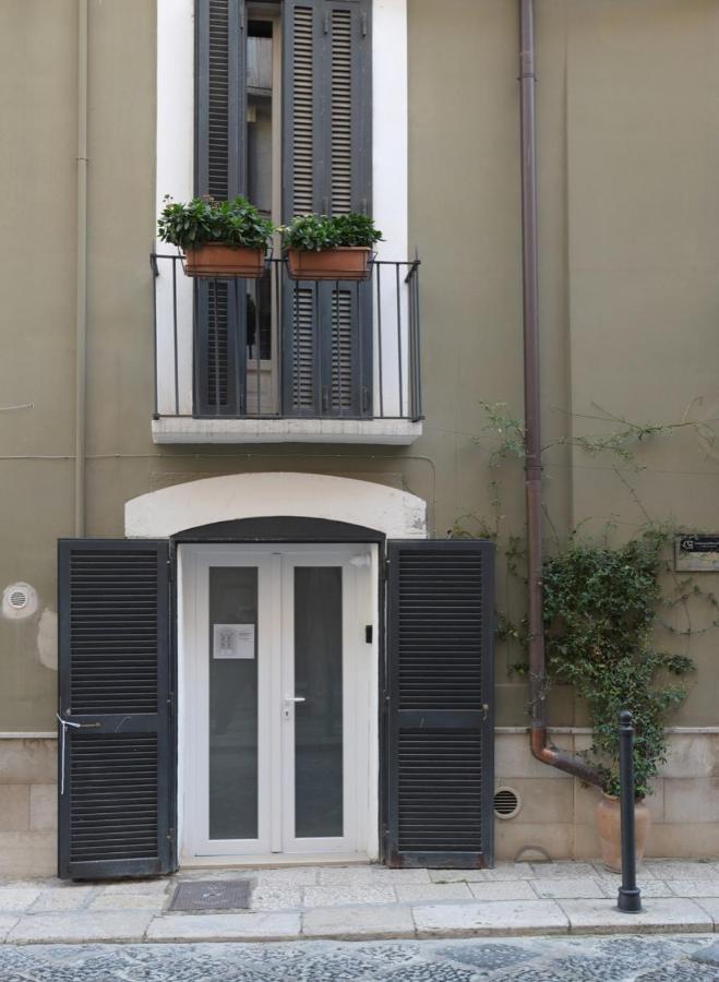 Bari Landlord 31- Old Town Apartment エクステリア 写真