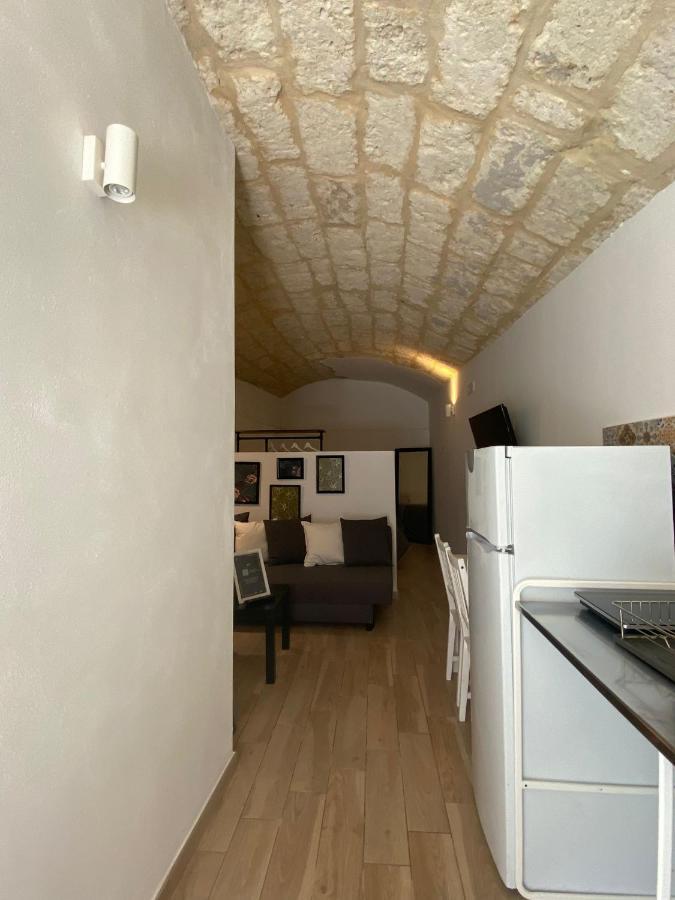 Bari Landlord 31- Old Town Apartment エクステリア 写真