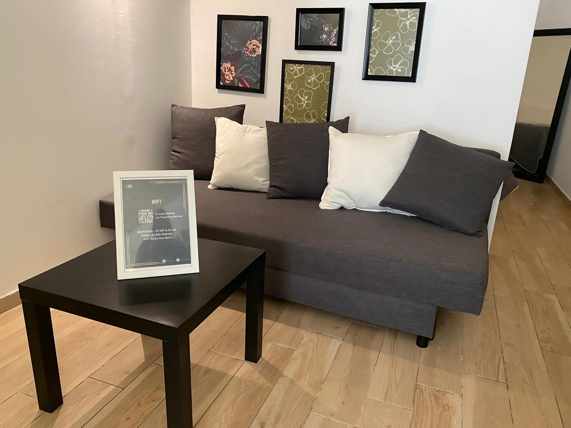Bari Landlord 31- Old Town Apartment エクステリア 写真